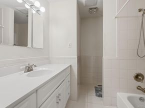 313 Mariners Way, Copiague NY 11726