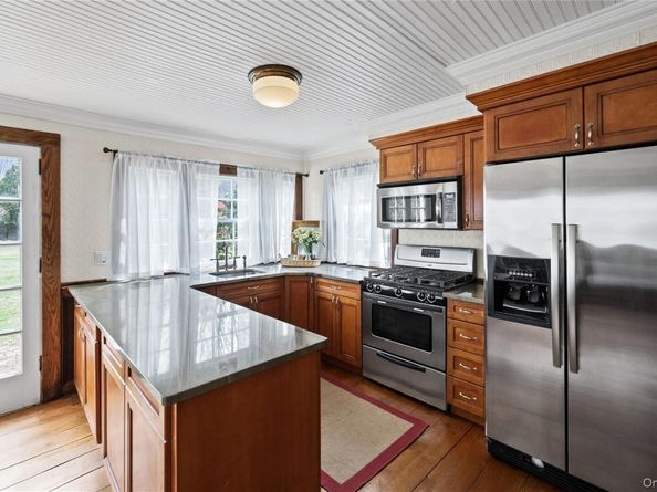 430 Montauk Highway, East Moriches NY 11940