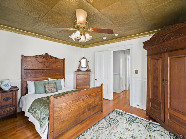 430 Montauk Highway, East Moriches NY 11940