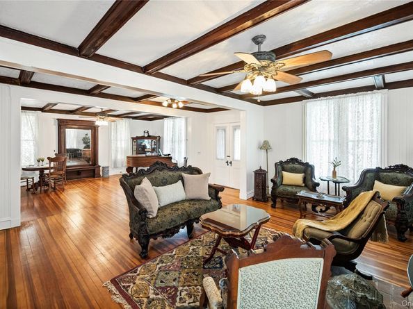 430 Montauk Highway, East Moriches NY 11940