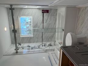 7 Greenway Circle, Syosset NY 11791