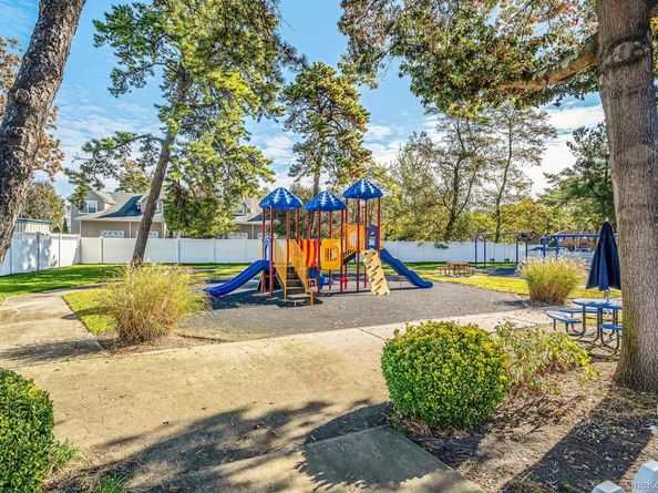 40 W 4th Street 62, Patchogue NY 11772