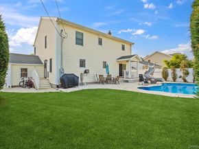 47 Syosset Circle, Syosset NY 11791