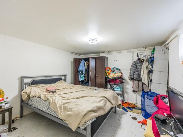 76-04 167 Street, Fresh Meadows NY 11366