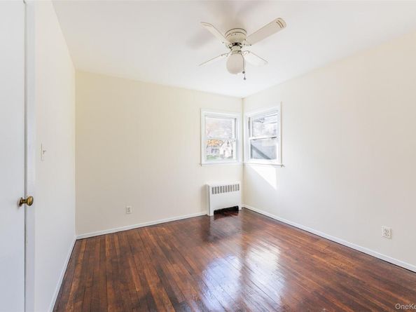 76-04 167 Street, Fresh Meadows NY 11366