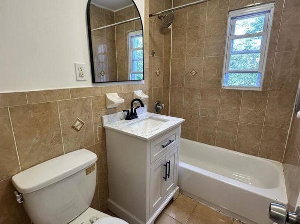 1045 E 228th Street, Bronx NY 10466