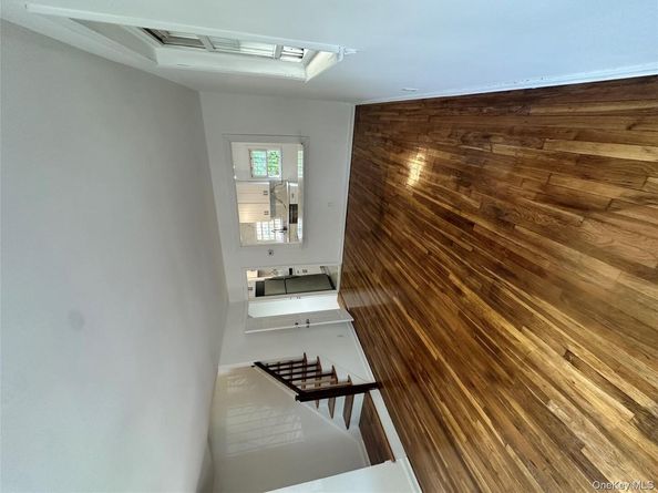 1045 E 228th Street, Bronx NY 10466