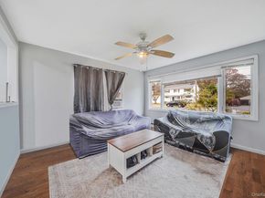 302 Auborn Avenue, Shirley NY 11967