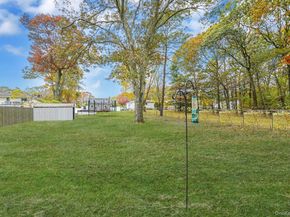 302 Auborn Avenue, Shirley NY 11967