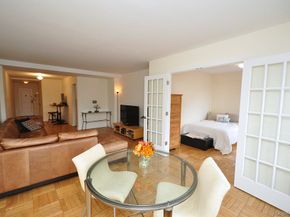 235 Garth Road D5E, Scarsdale NY 10583