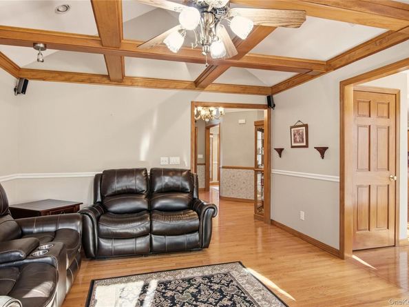 11 Vermont Avenue, Port Jefferson Station NY 11776