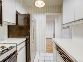 66-36 Yellowstone Boulevard 4A, Forest Hills NY 11375