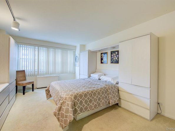 66-36 Yellowstone Boulevard 4A, Forest Hills NY 11375