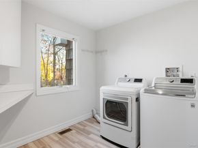 6 Vingut Lane, Setauket NY 11733