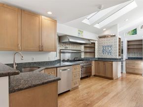 6 Vingut Lane, Setauket NY 11733