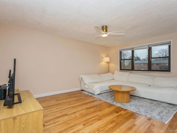 154 Martling Avenue 5J6, Tarrytown NY 10591