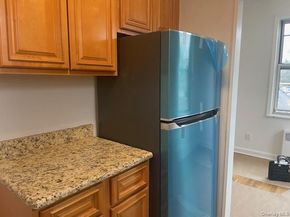 285 Central Avenue D7, Lawrence NY 11559