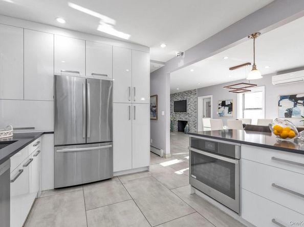 83-34 116th Street, Kew Gardens NY 11418