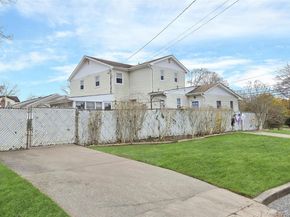 1 Jamar Lane, Ronkonkoma NY 11779