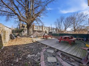 811 E 228th Street, Bronx NY 10466