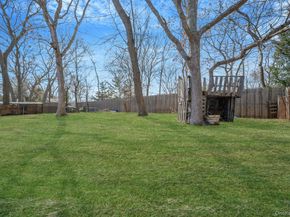 676 Bohemia Parkway, Sayville NY 11782