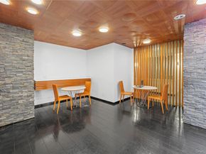 99 John Street 626, New York (Manhattan) NY 10038