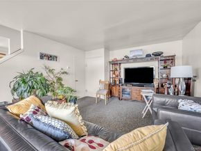 290 Lowndes Avenue C, Huntington Station NY 11746