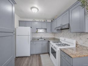 290 Lowndes Avenue C, Huntington Station NY 11746