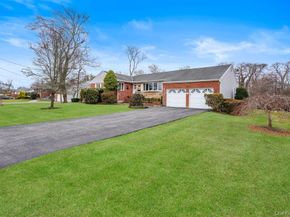 848 Hampshire Road, Bay Shore NY 11706