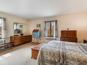 848 Hampshire Road, Bay Shore NY 11706
