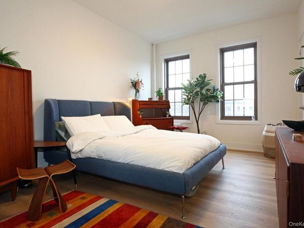 1100 Grand Concourse 4B, Bronx NY 10456