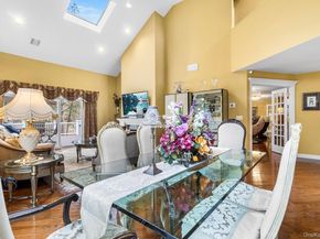 1 Northridge Circle, Huntington NY 11743