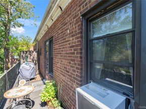 40-01 Little Neck Parkway 11B, Little Neck NY 11363