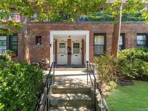 40-01 Little Neck Parkway 11B, Little Neck NY 11363