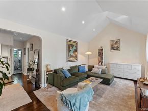 40-01 Little Neck Parkway 11B, Little Neck NY 11363