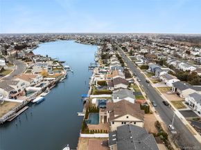 2904 Riverside Drive, Wantagh NY 11793