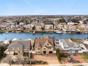 2904 Riverside Drive, Wantagh NY 11793