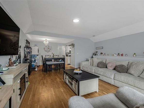 244 Prentiss Avenue, Bronx NY 10465