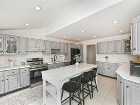 8 Sherwood Drive, Huntington NY 11743