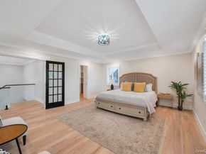185 9th Street, Hicksville NY 11801