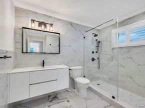 185 9th Street, Hicksville NY 11801