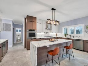 185 9th Street, Hicksville NY 11801
