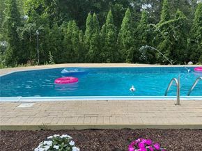 37 Cedar Avenue, Coram NY 11727