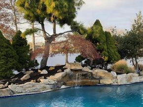 185 W Islip Road, West Islip NY 11795