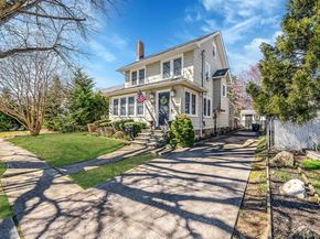 33 Harding Avenue, Lynbrook NY 11563