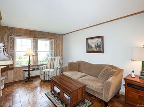 101A Glenwood Road, Glenwood Landing NY 11547