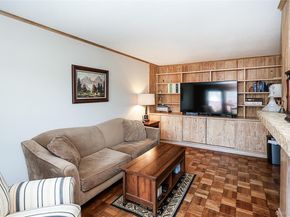 101A Glenwood Road, Glenwood Landing NY 11547