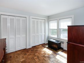 101A Glenwood Road, Glenwood Landing NY 11547