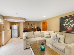 11 Laurie Place, Glen Cove NY 11542