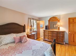 11 Laurie Place, Glen Cove NY 11542